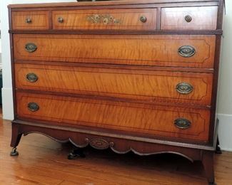 ANTIQUE DRESSER