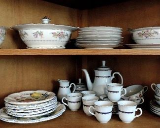 CHINA AND TEA SET
