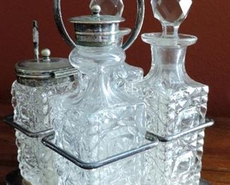 CRYSTAL CRUET SET