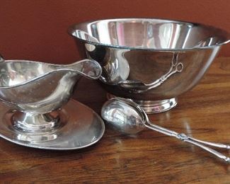 SILVERPLATE SERVING PIECES
