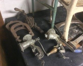 Horse shoes,meat grinder,