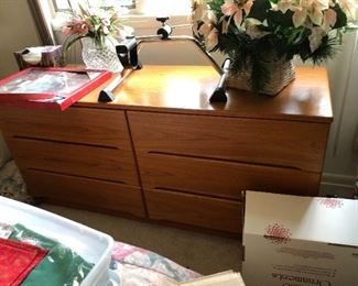 MCM dresser and nitestand