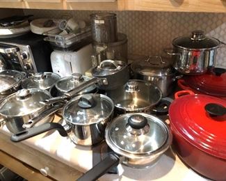 Clean
Pots and pans 