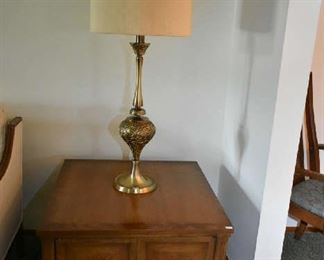 END TABLE, VINTAGE LAMP