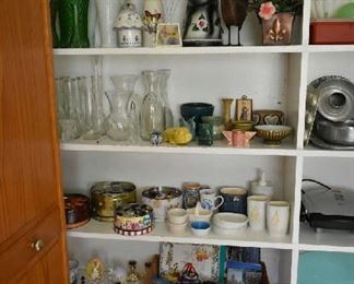 KNICK KNACKS, VASES, BUTTONS