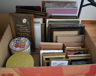 PHOTO FRAMES