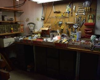TOOLS/HARDWARE