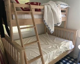 Nearly new bunk set - queen on bottom; twin on top