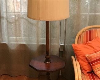 Wooden floor lamp w/round table
