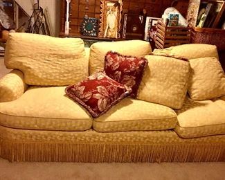 GREAT MXM 1840’s-1949’s fringed couch