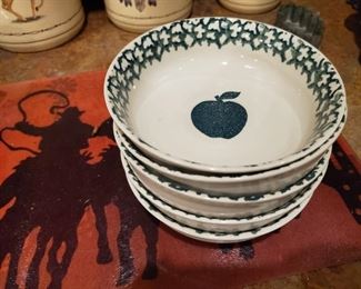 Apple Bowls. The Girl with the Apple Bottom Jeans found some bowls