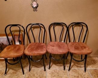 4 Chairs. Really, Brian, you had to describe this?
