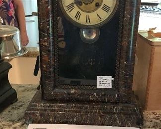 Gorgeous clock. Works!!