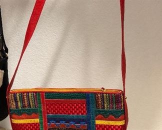 Desmo purse.
