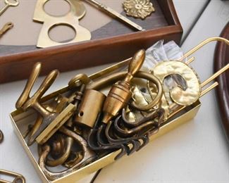 Brass Items, Smalls & Hardware 