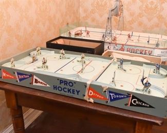 Vintage Table Top Hockey Game (1 of 2)