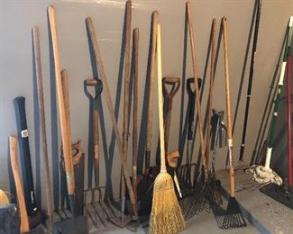 hand tools and garden tools