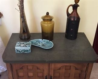 Small cabinet with Assorted accessories.