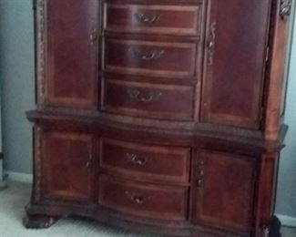 Matching A.R.T Furniture 6 drawer dresser combined with 4 door armoire, chest of drawers and 2 night stands - Excellent condition. 