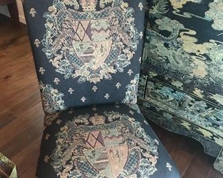 SIDE CHAIR