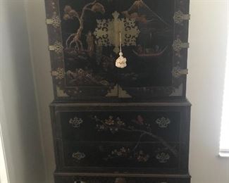 CHINESE CABINET