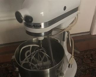 KITCHENAID MIXER