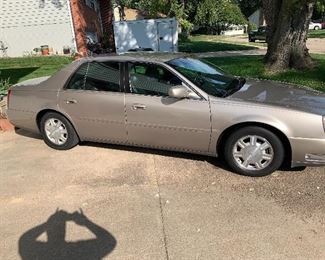 2004 Cadillac Deville
81,040 miles
2nd owner
4.6-liter NorthStar V8
Leather- fully loaded
This is a very clean car, well cared for.