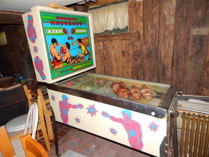 Bally Knockout Pinball Machine
