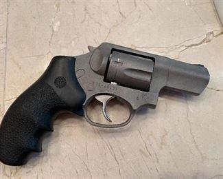 Ruger (SP 101) .357 mag revolver 
