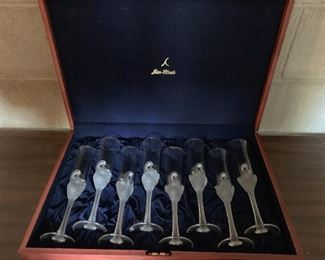 Rare boxed set of 8 Jean Claude France swan crystal champagne flute