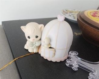 Precious Moments Cat Decor