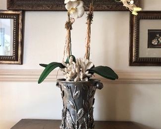 Cippola pewter vase