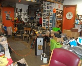 Progress is being made in the garage.  There is sooooo much stuff!