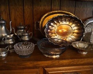 serving pieces