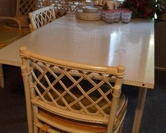 table for 6 with chairs