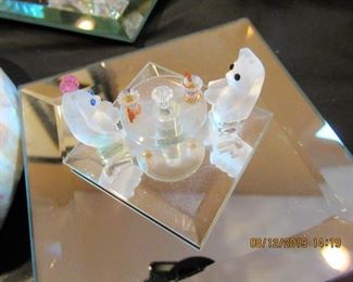 many Swarovski collectibles, miniatures as well