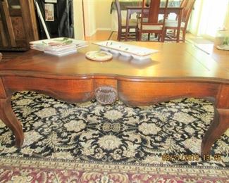 LOVELY ENTERTAINMENT TABLE