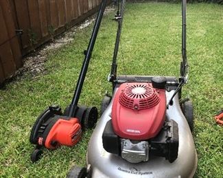 Lawn edger & Honda lawn mower 