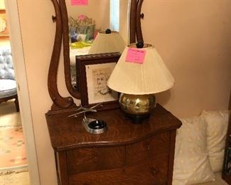 Antique serpentine front oak dresser with mirror in pristine condition!