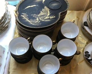 Oriental black and gold porcelain lunch set