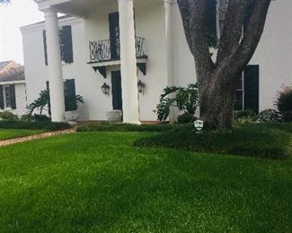 we will be waiting for you at this beautiful Greenbriar luxury home August 9-10. We hope you come.