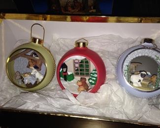 Dimensional ornaments