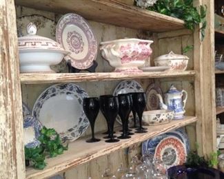Variety of colors of English transferware
