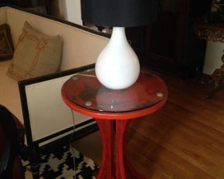 Tri-leg side table