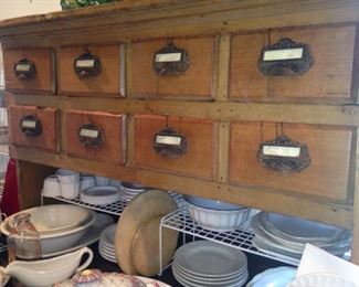 White and cream colored stoneware dishes