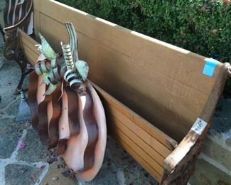 Fold-up seat bench