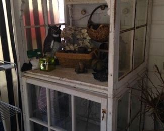 Shabby Chic display unit