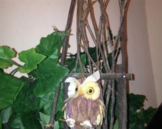 Every owl needs a twig chair