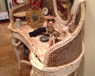 Shabby Chic vanity
