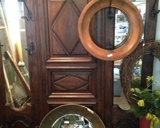 Antique hall tree; round frames